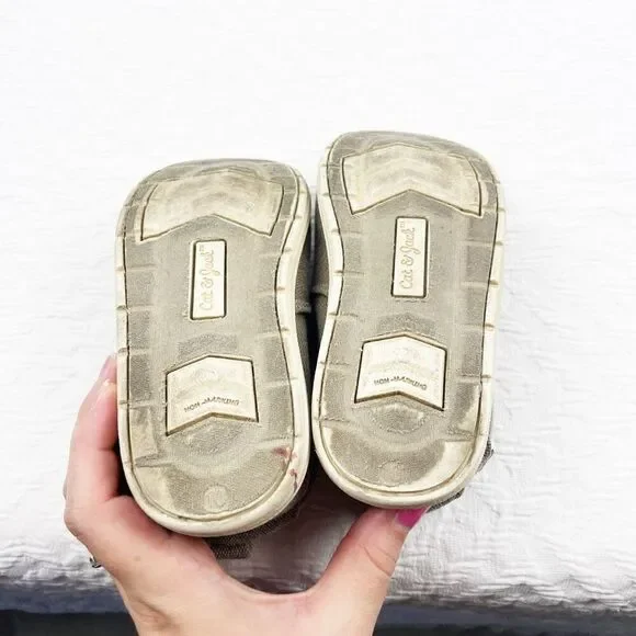 Boys canvas shoes size 10 tan - Picture 7 of 8